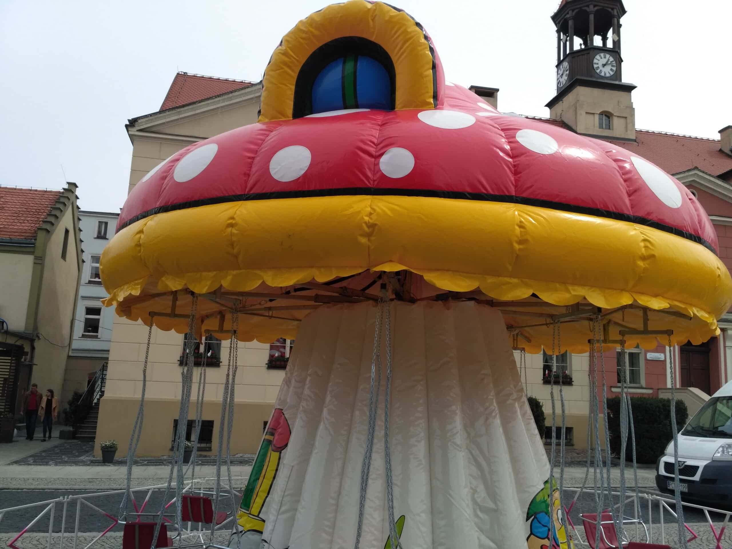 IMG 20190504 131238 scaled 2 Karuzela Grzybek - obrazek 4