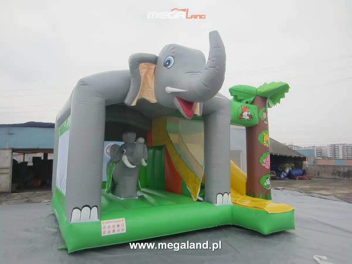 Dmuchany zamek zabaw w kształcie słonia dla dzieci.